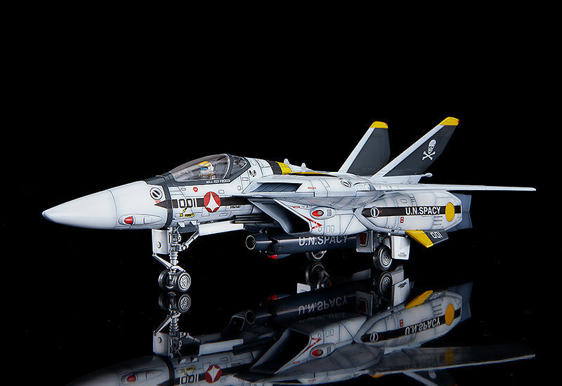 PLAMAX VF-1S Fighter Valkyrie (Roy Focker Custom)