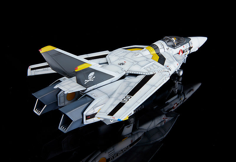 PLAMAX VF-1S Fighter Valkyrie (Roy Focker Custom)