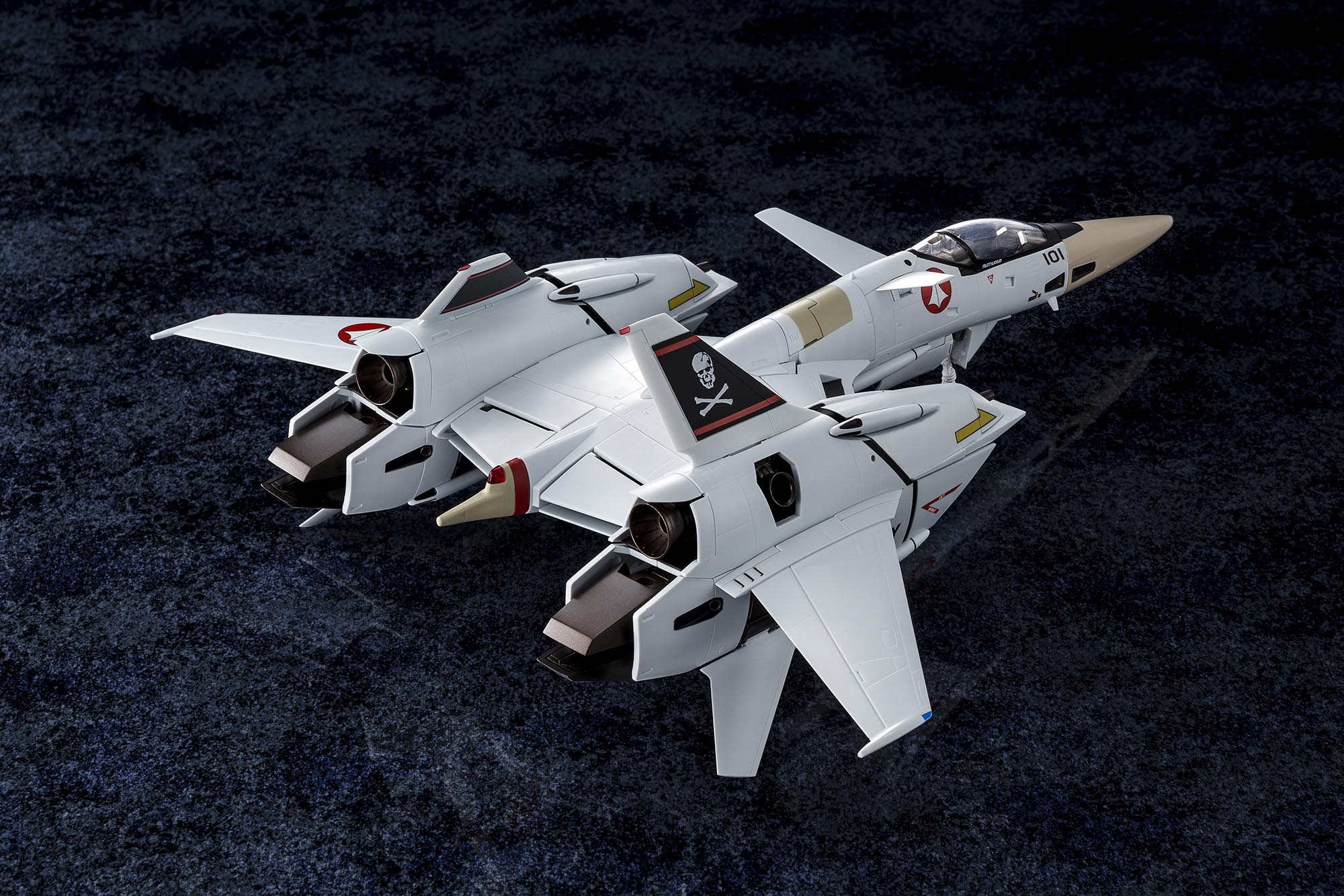 Macross Arcadia 1/60 VF-4A Lightning III Ichijyo Hikaru Model