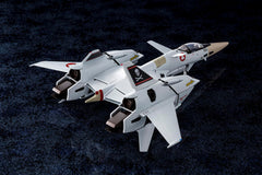 Macross Arcadia 1/60 VF-4A Lightning III Ichijyo Hikaru Model