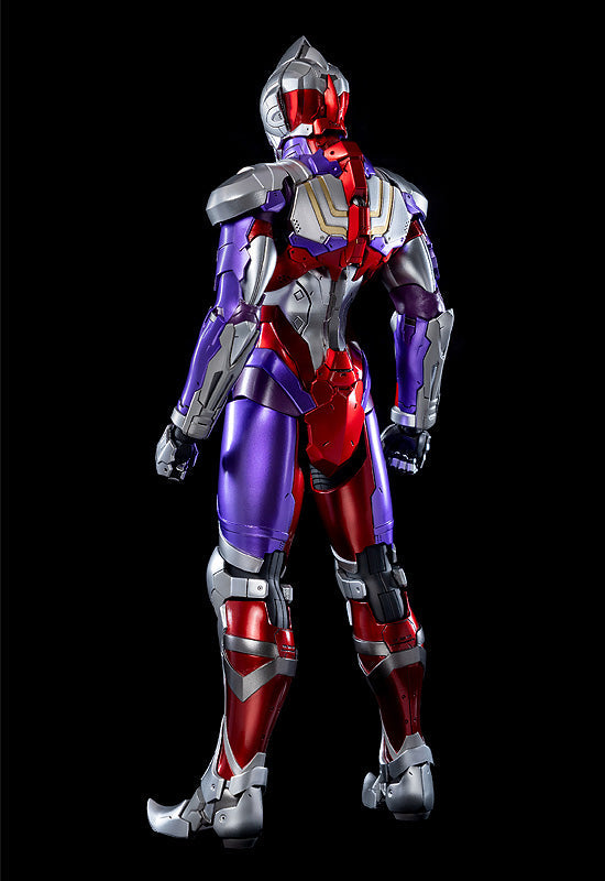 FigZero Ultraman Tiga Suit