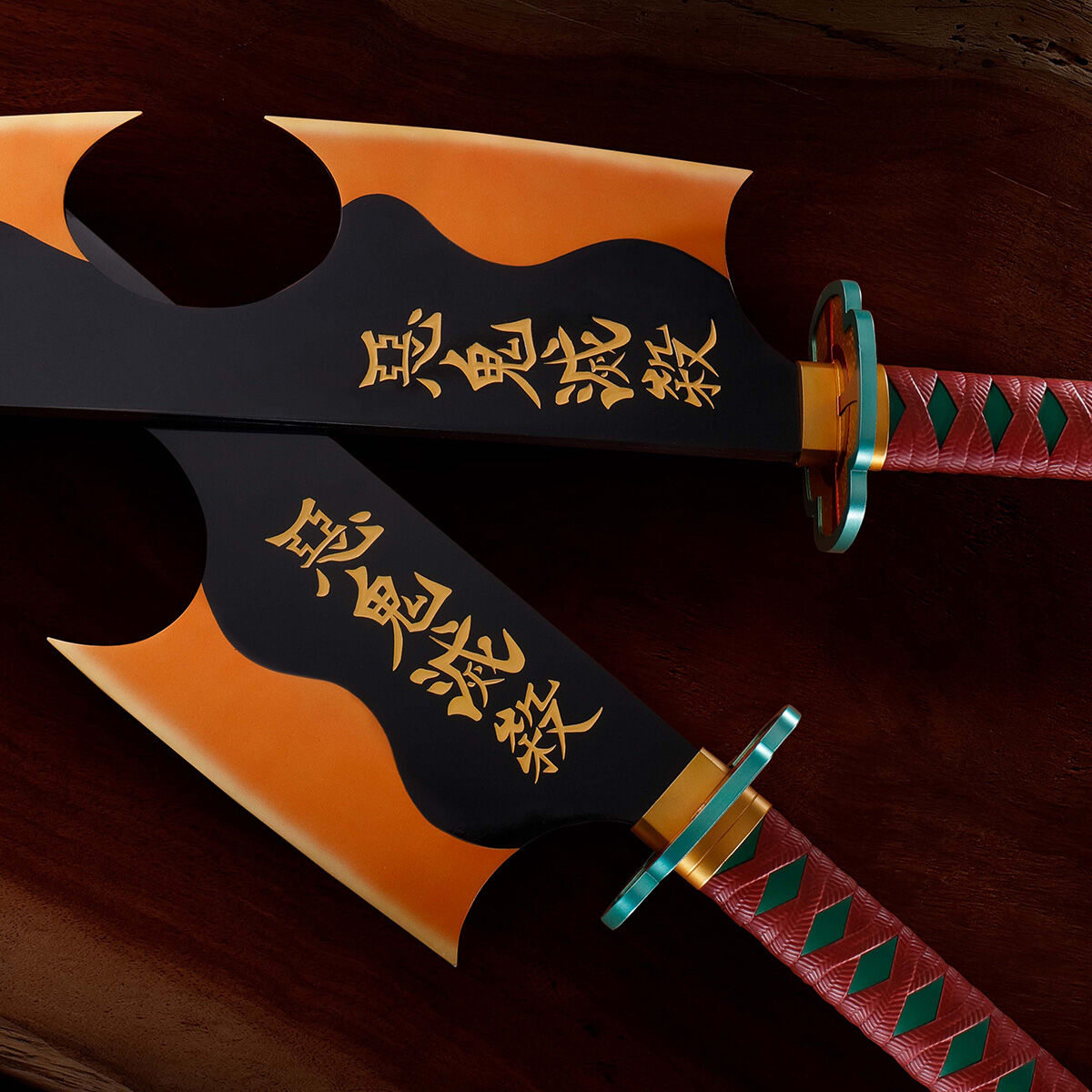 Demon Slayer Proplica Nichirin Sword (Tengen Uzui)