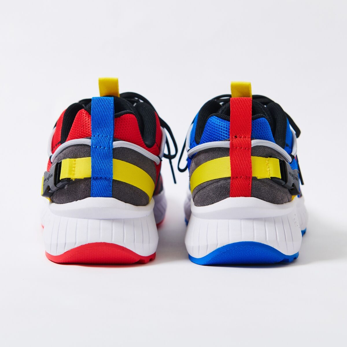 Kamen Rider Build Sneakers - Henshin by Kamen Rider