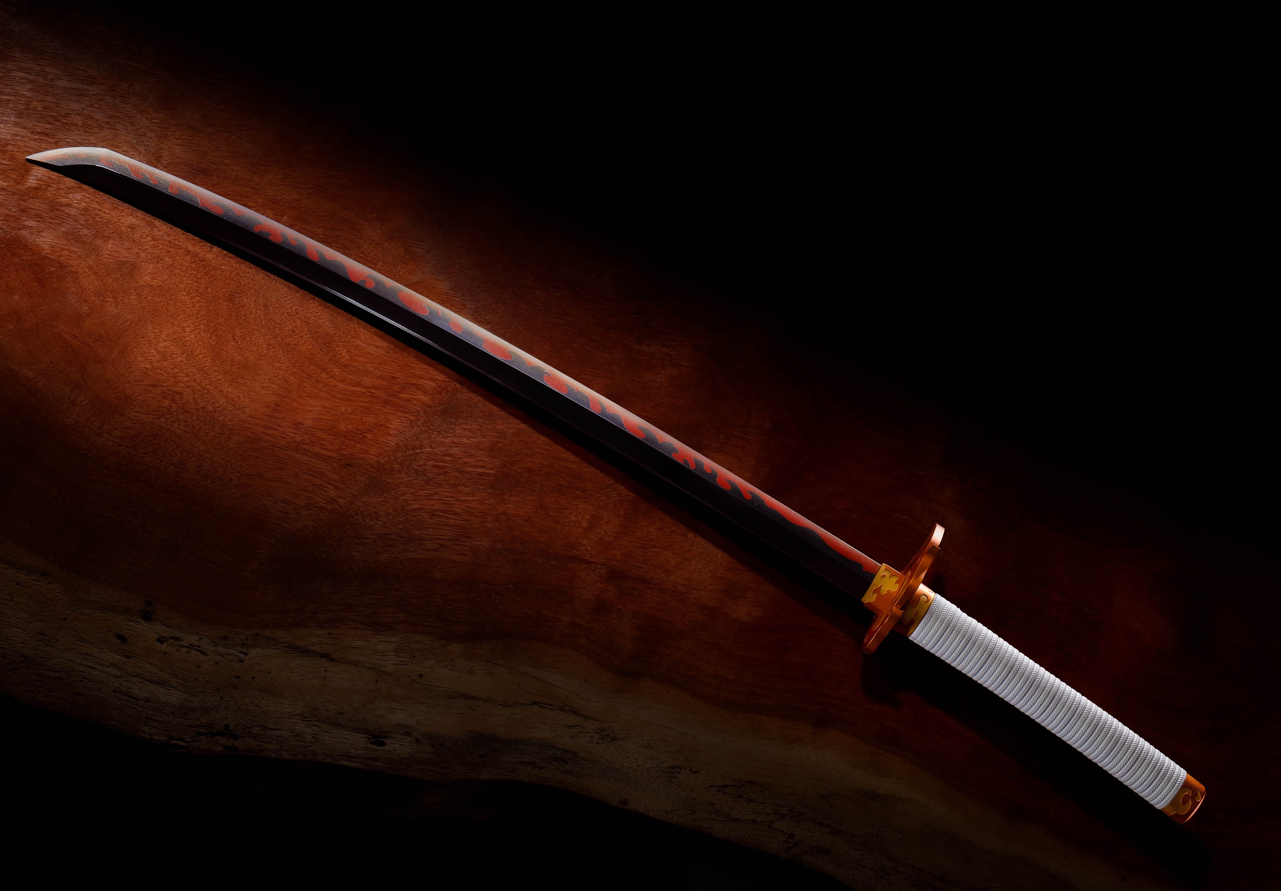 Demon Slayer Proplica Kyojuro Rengoku Nichirin Sword