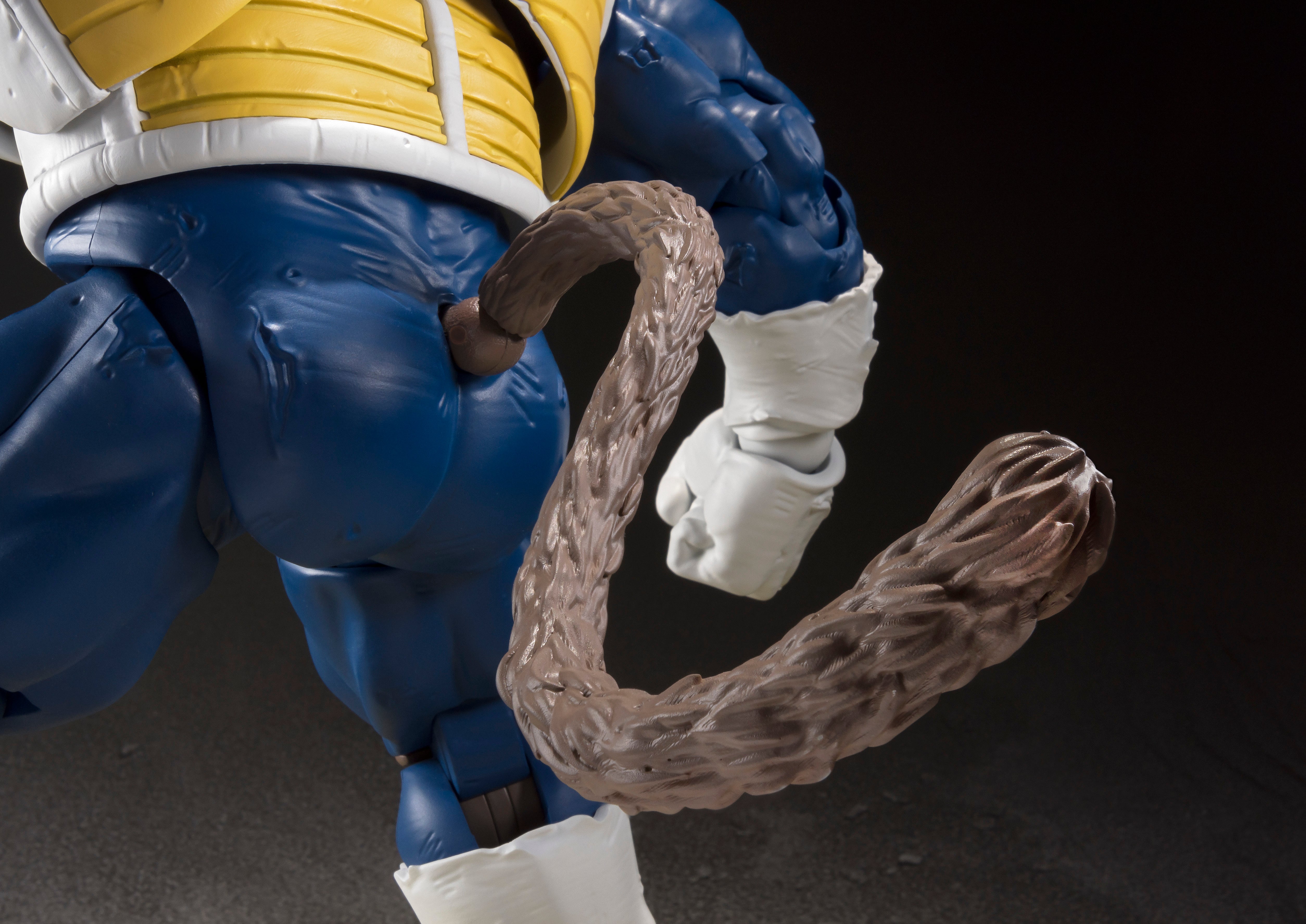 S.H. Figuarts Great Ape Vegeta