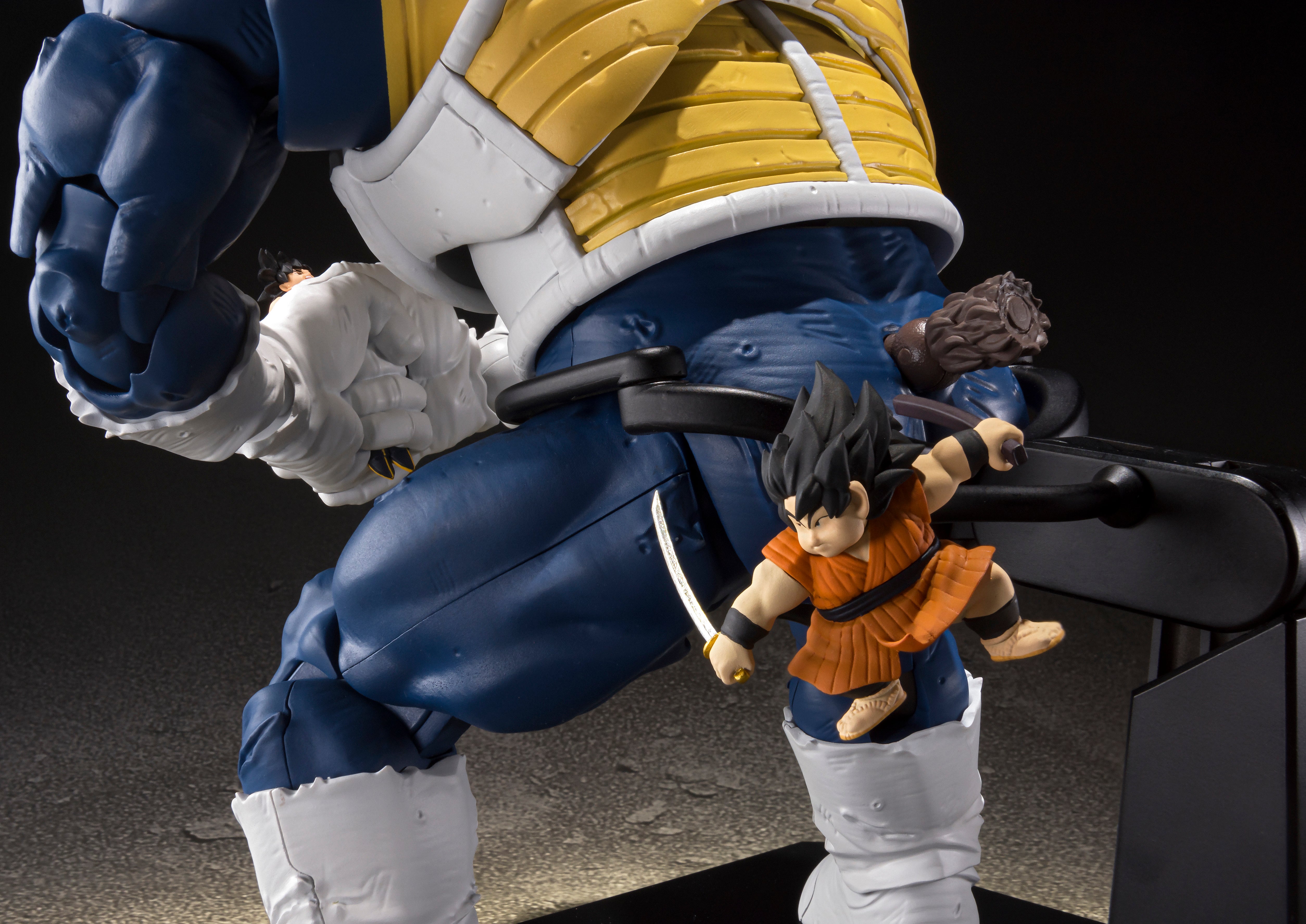 S.H. Figuarts Great Ape Vegeta