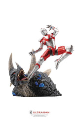 Ultraman Vs Black King 1/4 Scale Statue - Standard Edition